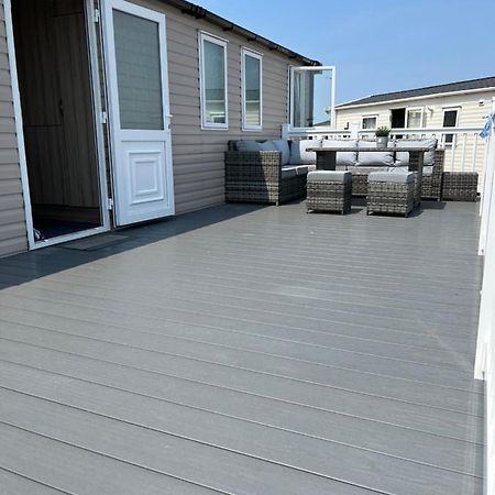 Beautiful Caravan In Trecco Bay! 74 Sycomore 布里真德 外观 照片
